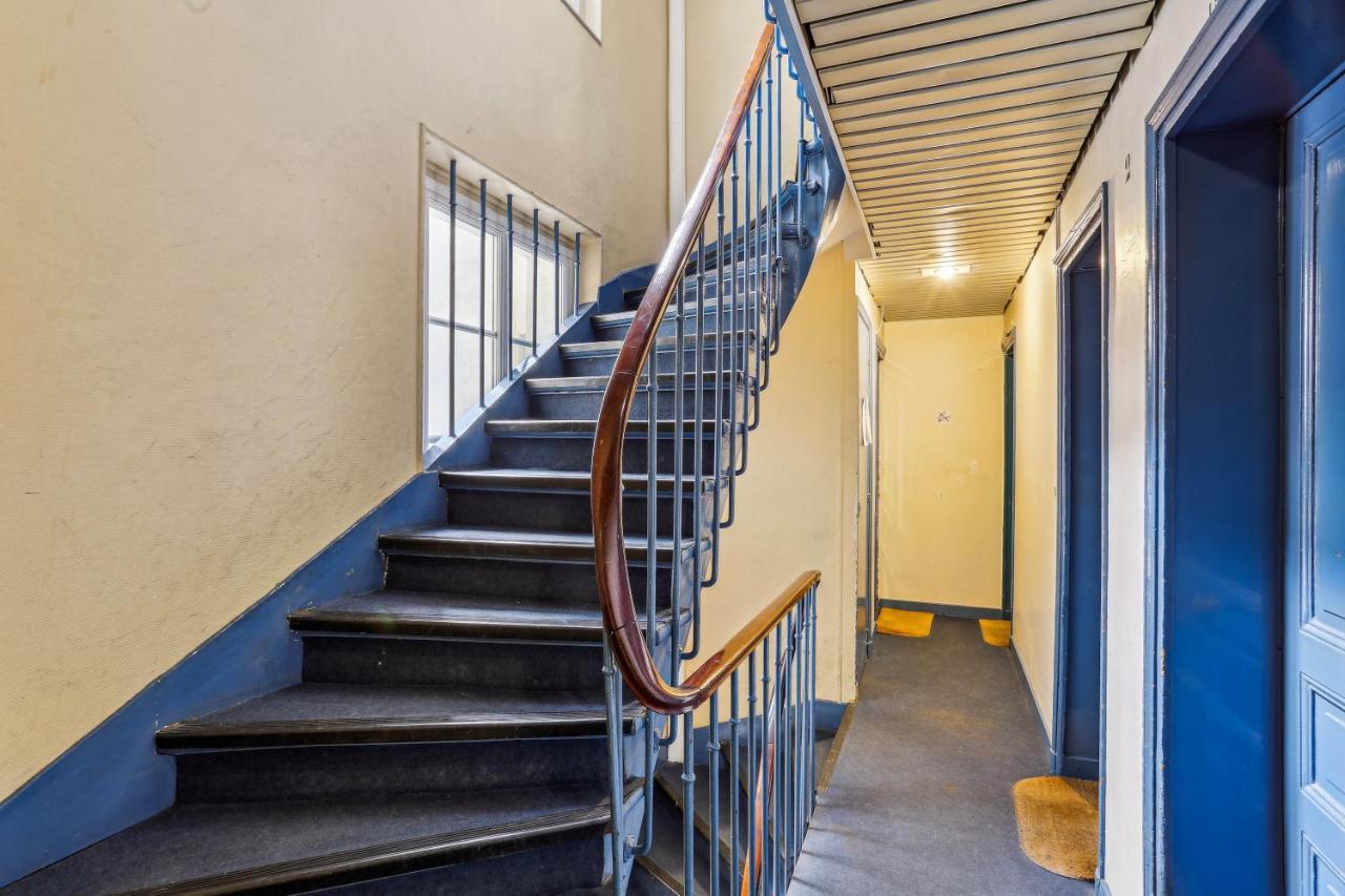 Small Comfortable Studio Near Eiffel Tower Parigi Esterno foto